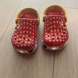 Disney Parks Minnie Mouse Crocs toddler size 8